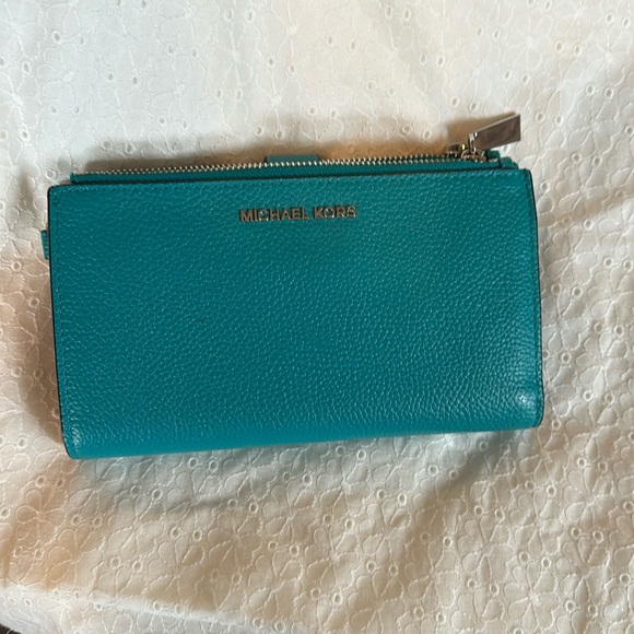 Michael Kors Adele wristlet wallet - Picture 10 of 12